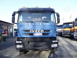 Iveco Trakker AD340T41 8X4 Kipper Kran Palfinger 23002