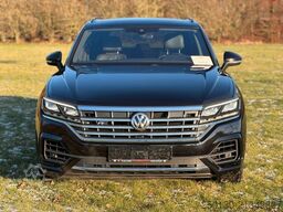 VOLKSWAGEN Touareg R-Line 4Motion