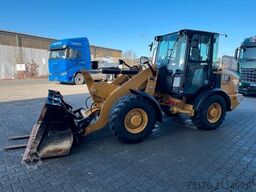 CAT 906M / 2020 / nur 480h / Gabel / Schaufel