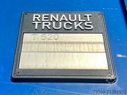 Renault T520 VF610A36XJD012105    RETARDER, 2X FUEL TAN...