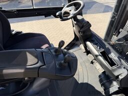 LINDE H25T-02/600 triplo480 FREELIFT/SIDESHIFT/VORKVERSTELLER 2016 LPG