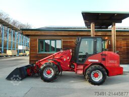 Schäffer 900 T mit Teleskoparm