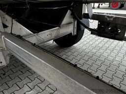 Van Hool LEVENSMIDDEL / RVS Rahmen / Leergewicht: 5.860k...