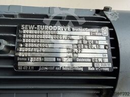 Motoreduktor SEW-EURODRIVE R40 DT80K4/BMG 0,55 kW 53 obr./min Hamulec 230 V 3