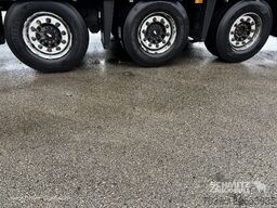 Schmitz Cargobull Semitrailer Curtainsider Mega