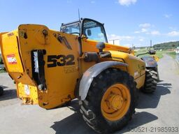 JCB 532-120 (12m - 3,2 Ton.) mit Schaufel