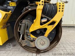 BOMAG BW174AP-4 AM / 2011 BJ / Streuer