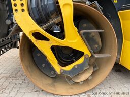 BOMAG BW174AP-4i AM / 2015 BJ / Streuer