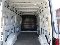 VW Crafter  35L2H2 177PS Automatik ACC