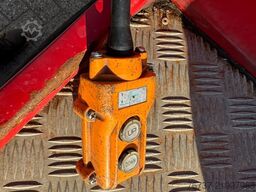 Toyota LANDCRUISER **RECOVERY TRUCK-WINCH**
