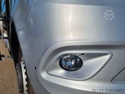 MERCEDES-BENZ 519 und 517 Glasdach XXL 20 Sitze Stock