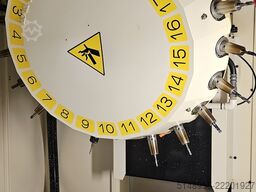FANUC Robodrill alfaT-21iF/BT