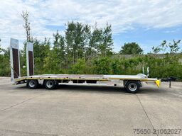 Möslein T 3-9,20 F  3 Achs Tieflader mit gerader Ladefläche 9 m, Neufahrzeug