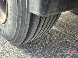 Fliegl ZPD 180 Tiefkühler mit Rolltor + LBW