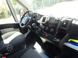 FIAT Ducato Maxi Doka Pritsche Fassi Ladekran
