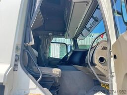 DAF CF 85.460 MANUAL gearbox.  TOP Condition!
