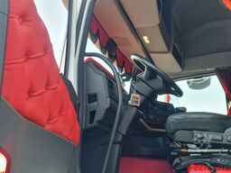 Volvo FH 13.500 XL 6x2 - Pezzaioli livestock 3 deck +...