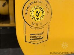 Komatsu PW160-10