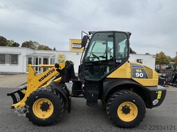 Komatsu WA90-6