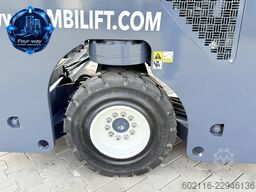 Combilift C3000 GAS TRIPLEX 5600 FREE LIFT