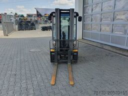 JUNGHEINRICH EFG 215 / Triplex: 4.25m! / SS / nur 2.184h!