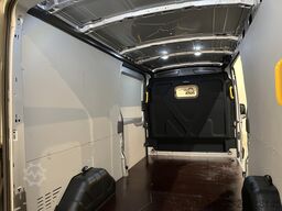 Ford Transit 2.0 TDCI L3H2 Trend 170 PK / Euro 6 / A...