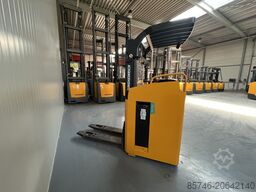 JUNGHEINRICH ESC 214  * Triplex FFL !!