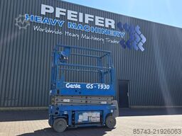 Genie GS1930 Electric, Working Height 7.8 m, 227kg Capac