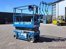 Genie GS1930 Electric, Working Height 7.8 m, 227kg Capac