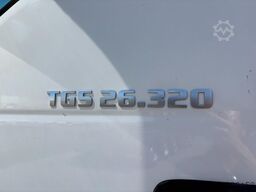 MAN TGS 26.320 + 6x4 FRONT TRACTION + STEERING/LIFT...
