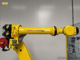 FANUC R-2000iC/210R