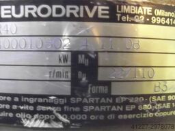 SEW-EURODRIVE R40 / DF12DT71D-4