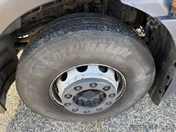 Iveco Stralis 260SY46 Kipper + Kran FASSI F195