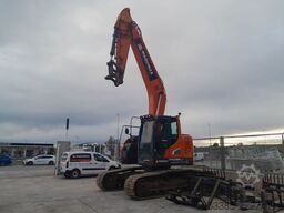 Doosan DX235LCR