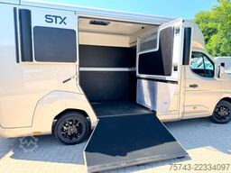 RENAULT Master STX 5 Sitzer Haras ex. Lang Automatik