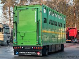 MENKE-JANZEN 3.Stock Viehanhänger *Unfall*