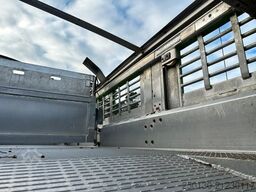 MENKE-JANZEN 3.Stock Viehanhänger *Unfall*