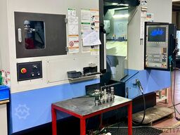 DOOSAN VC 630 5AX