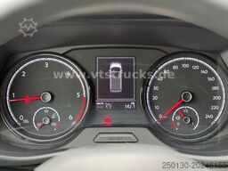 VOLKSWAGEN T6.1 Transporter Kombi lang 8 Sitzer Klima