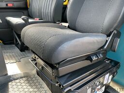 MERCEDES-BENZ Vario 613 D DokaKA/ L2H2/ 5 Sitze/ AHK/ Standhzg