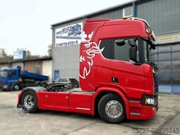 SCANIA R520 V8