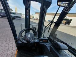 JUNGHEINRICH EFG 215 / Triplex: 4.35m! / SS / nur 2.054h!