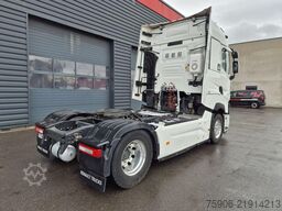 Renault T-High