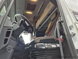 Renault T-High