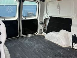 HYUNDAI H-1 Kasten Klima STHZ AHK R-CAM TÜV 03/27