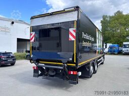 MERCEDES-BENZ Antos 3-Achser MB 2533 mit Geränkekoffer und LBW
