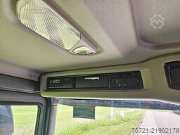 SCANIA P320 6X2*4 TAILLIFT AIRCO