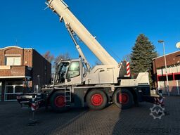LIEBHERR Mobilkran LTC 1050-3.1 50t Kran hat nur 3300 h