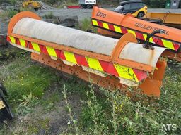 Tellefsdal M70 p 4000 plow w/ parallelogram