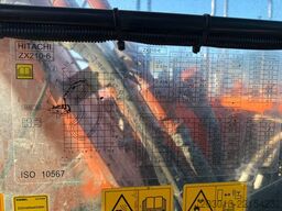 HITACHI ZX210LC-6 Kettenbagger 23,1 Ton *11.213 BTH